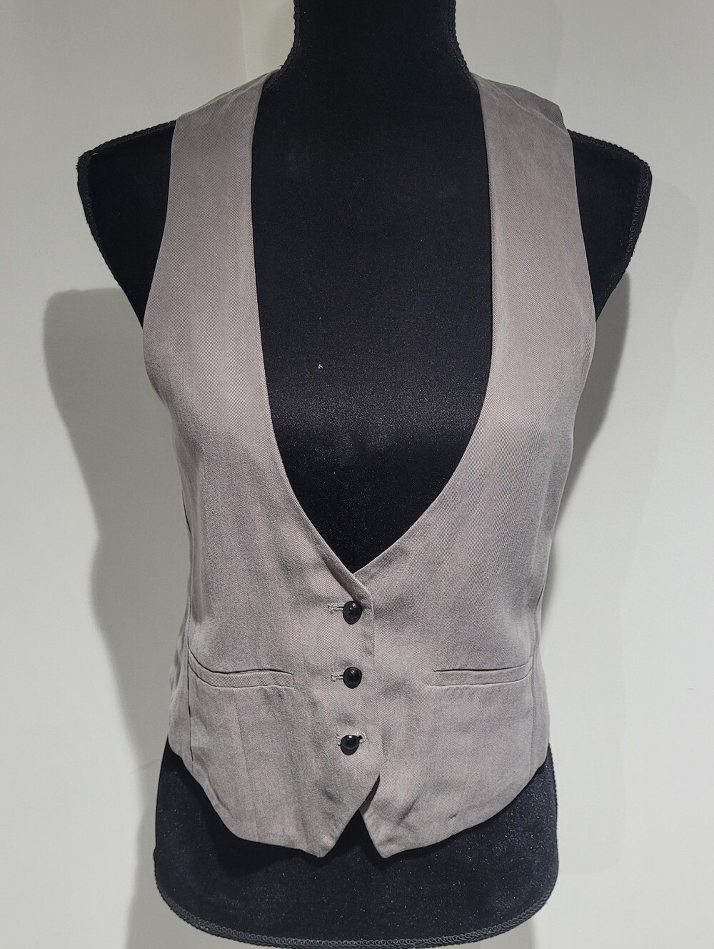 H&M Women's 3-Button Tailored Deep-V Sleeveless Vest 6 Grey Academia Preppy